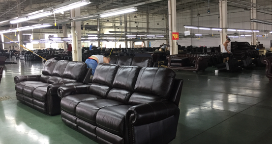 家具工廠應(yīng)該如何更好地選擇沙發(fā)海綿專(zhuān)用膠?2